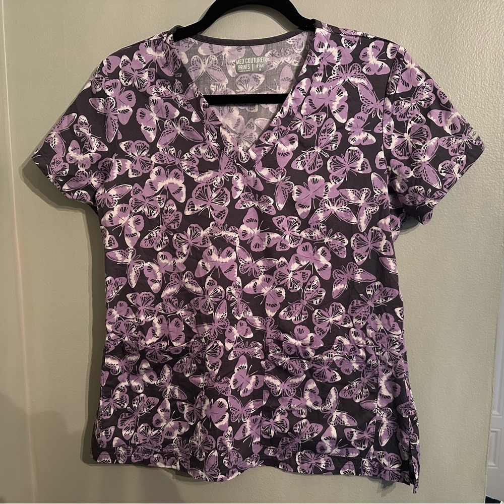 Gray/purple butterfly med couture women’s scrub top